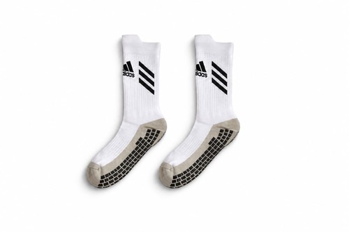 Pairs white adidas grip - white,